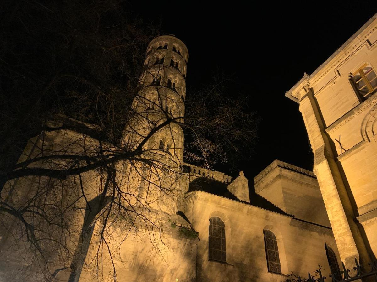 Appartement De Charme Dans Le Coeur Historique D'Uzes Exterior photo