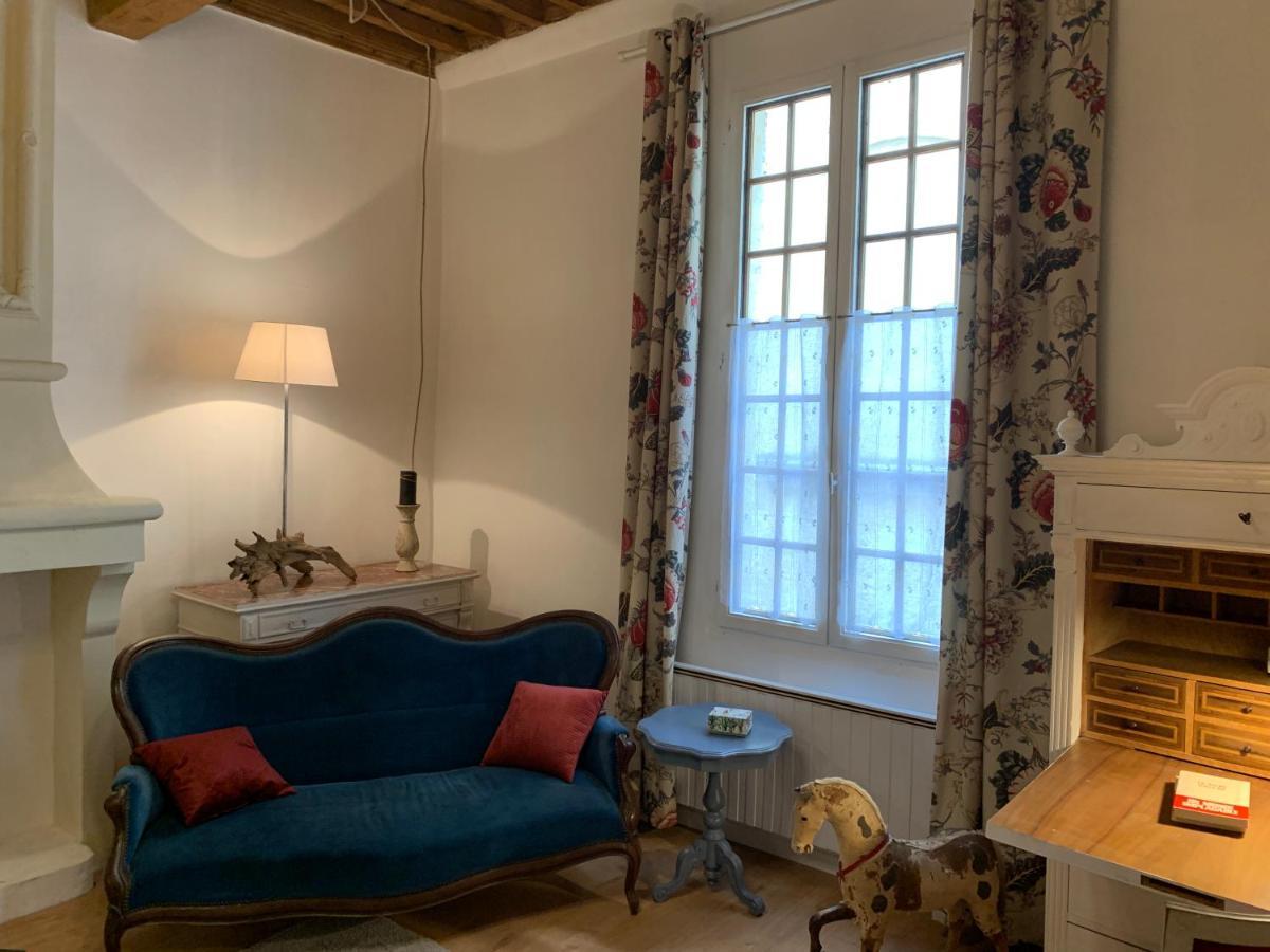 Appartement De Charme Dans Le Coeur Historique D'Uzes Exterior photo